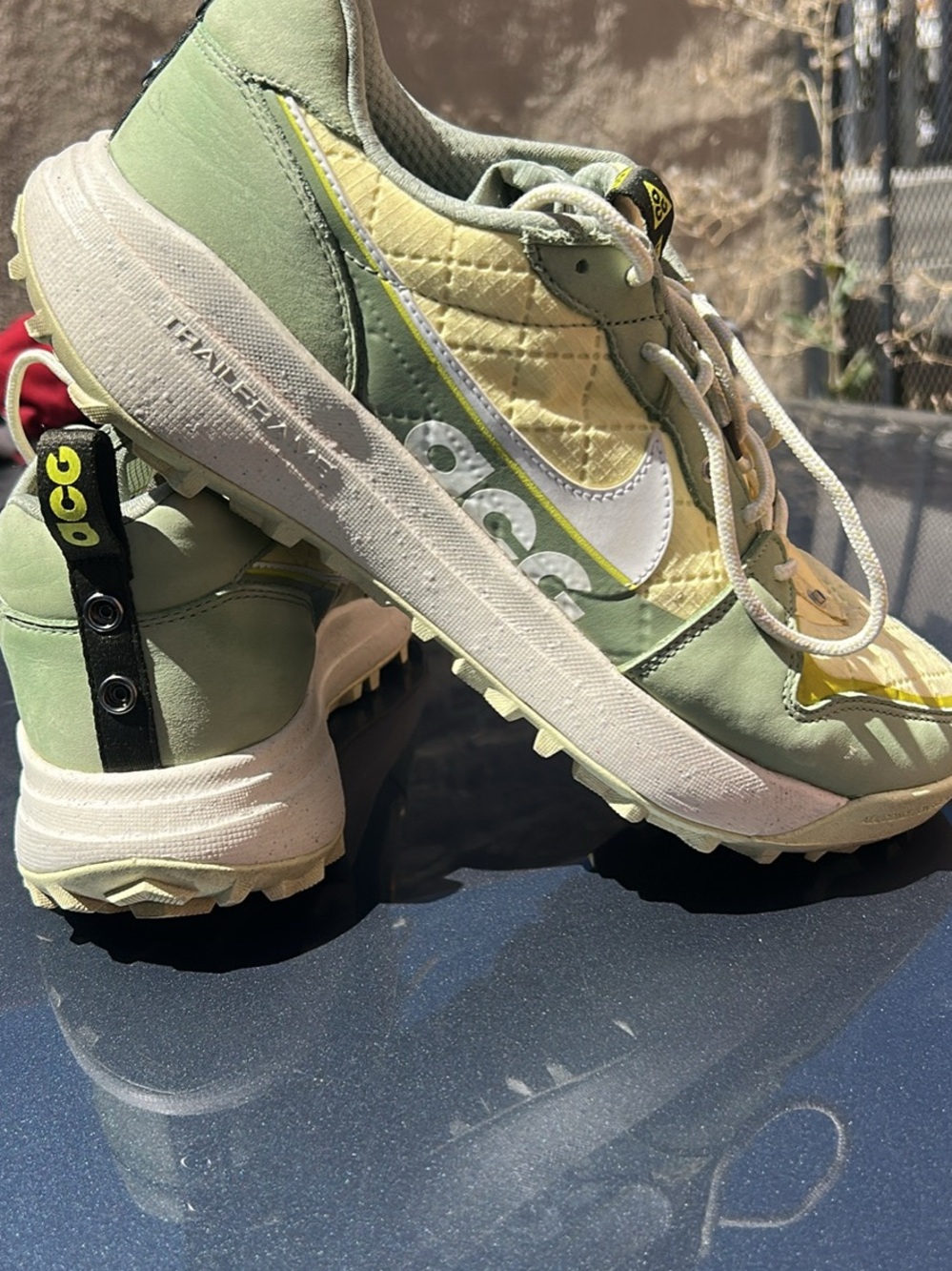 Nike ACG men’s Trail Sneaker in Sage Green and Pale Yellow